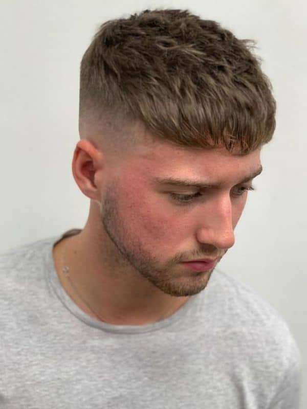 Mid-Drop-Fade-With-a-Long-Tousled-Top
